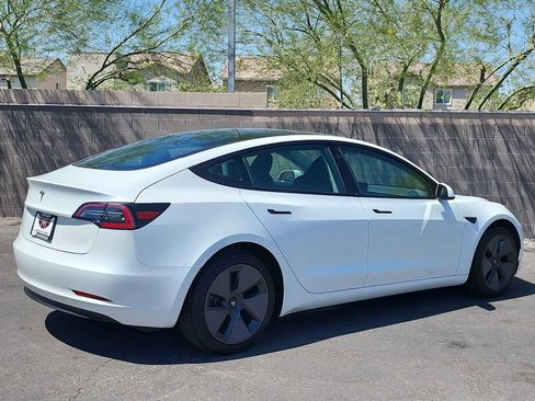 Used 2023 Tesla Model 3 Standard Range RWD image 8