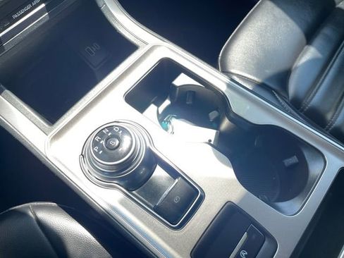 Used 2024 Ford Edge SEL w/ Convenience Package image 24