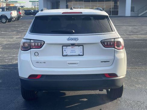 Certified 2025 Jeep Compass Latitude w/ Sun & Sound Group AWD/4WD image 4