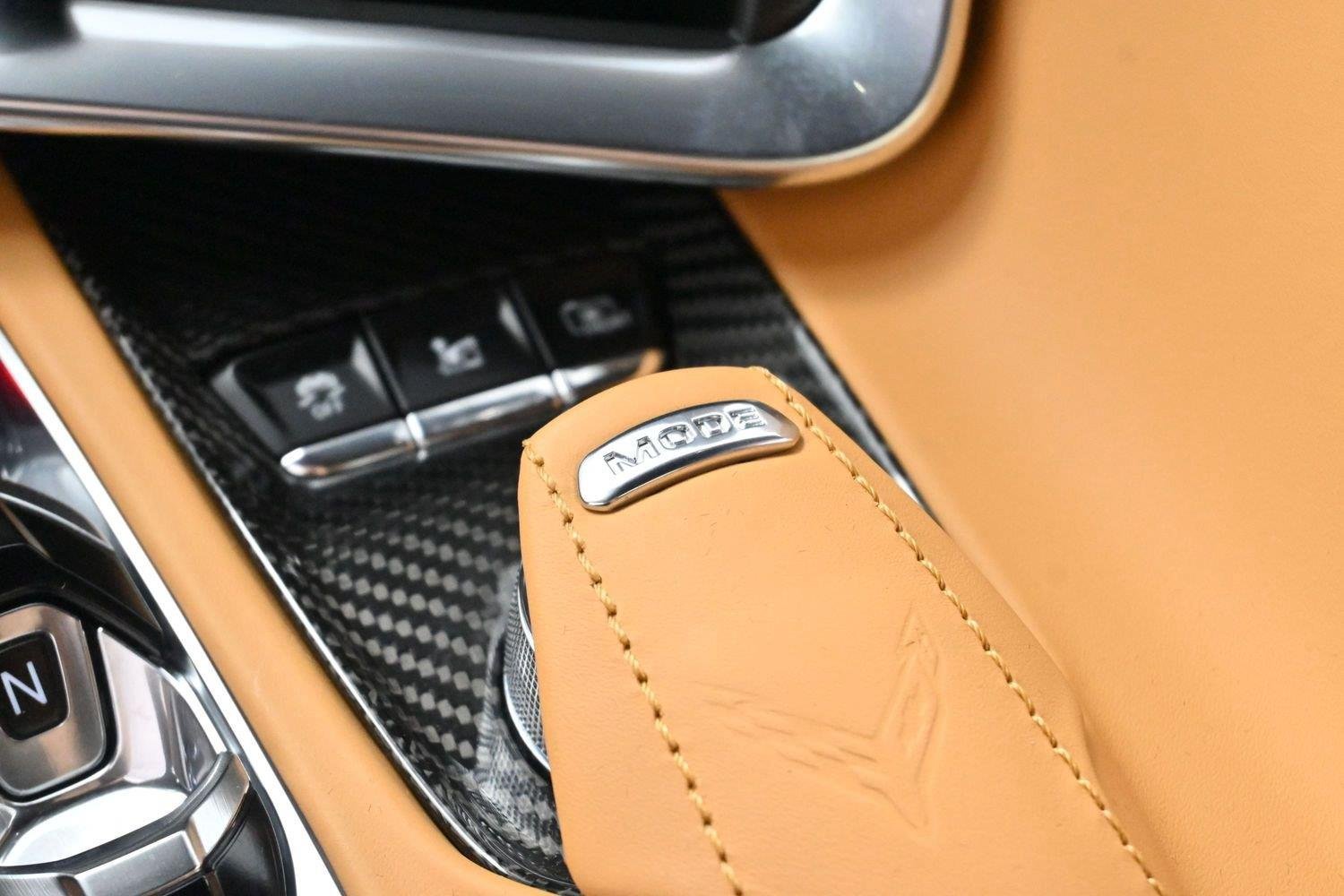 Used 2021 Chevrolet Corvette Stingray Premium Conv w/ Z51 Performance Package RWD image 25