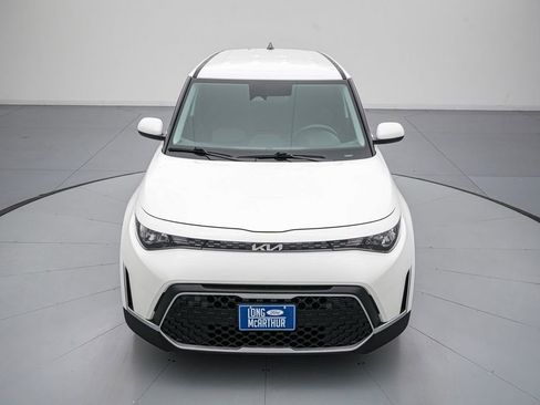 Used 2025 Kia Soul LX w/ LX Technology Package FWD image 10