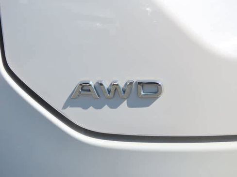 Used 2025 Honda Pilot EX-L image 7