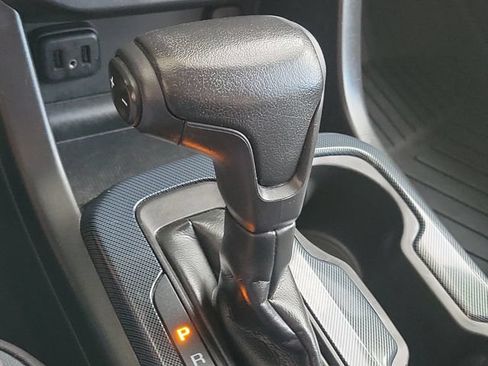 Used 2021 Chevrolet Colorado Z71 AWD/4WD image 15