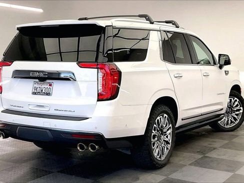 Used 2023 GMC Yukon Denali Ultimate AWD/4WD image 13