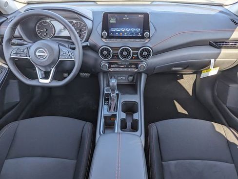 New 2025 Nissan Sentra SR w/ Midnight Edition image 10