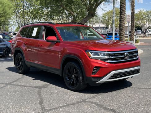 Used 2023 Volkswagen Atlas SE w/ Panoramic Sunroof Package AWD/4WD image 6
