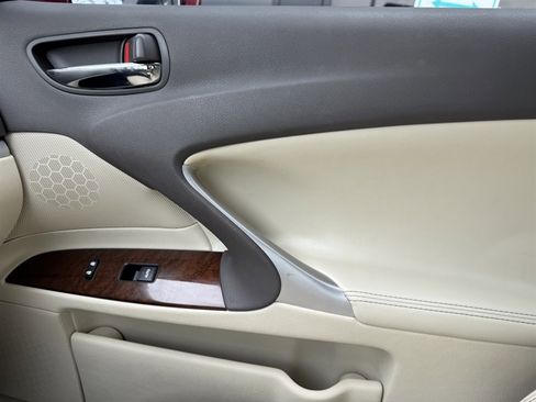 Used 2013 Lexus IS 250 image 22