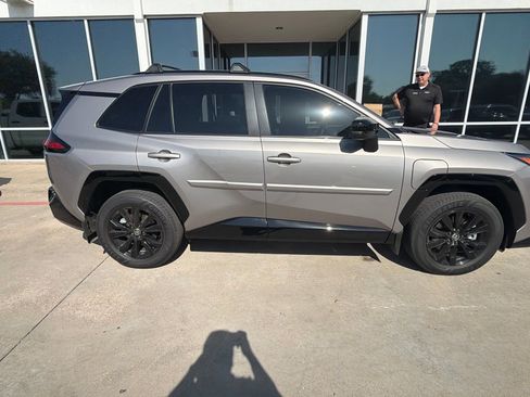 Used 2026 Toyota RAV4 SE AWD/4WD image 5