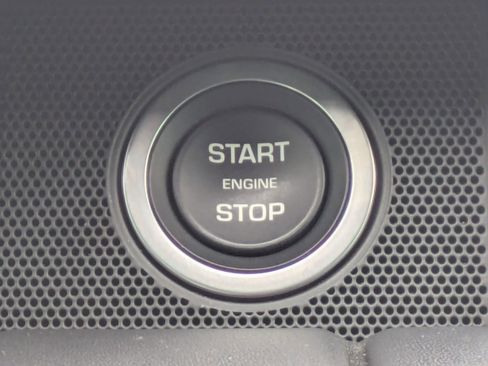 Used 2022 Land Rover Range Rover P525 Westminster Edition image 17