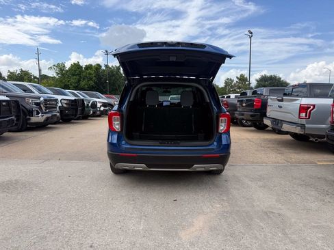 Used 2020 Ford Explorer XLT w/ Equipment Group 202A RWD image 37