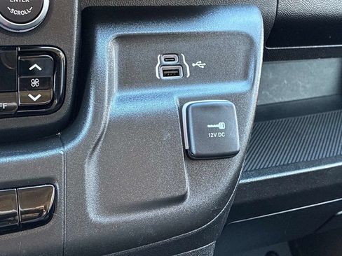 Used 2025 RAM ProMaster 2500 w/ Convenience Group FWD image 30