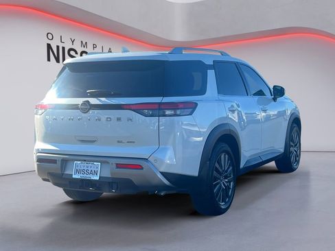 Used 2022 Nissan Pathfinder SL w/ SL Premium Package image 5