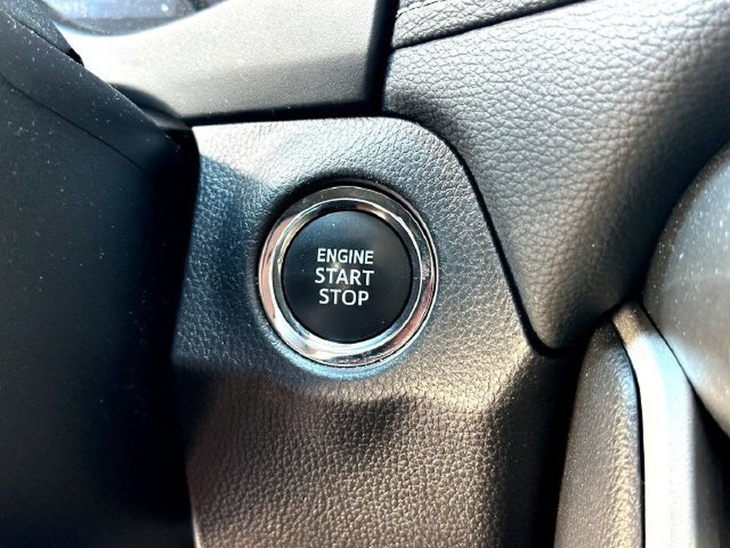 Certified 2025 Toyota RAV4 XLE AWD/4WD image 16