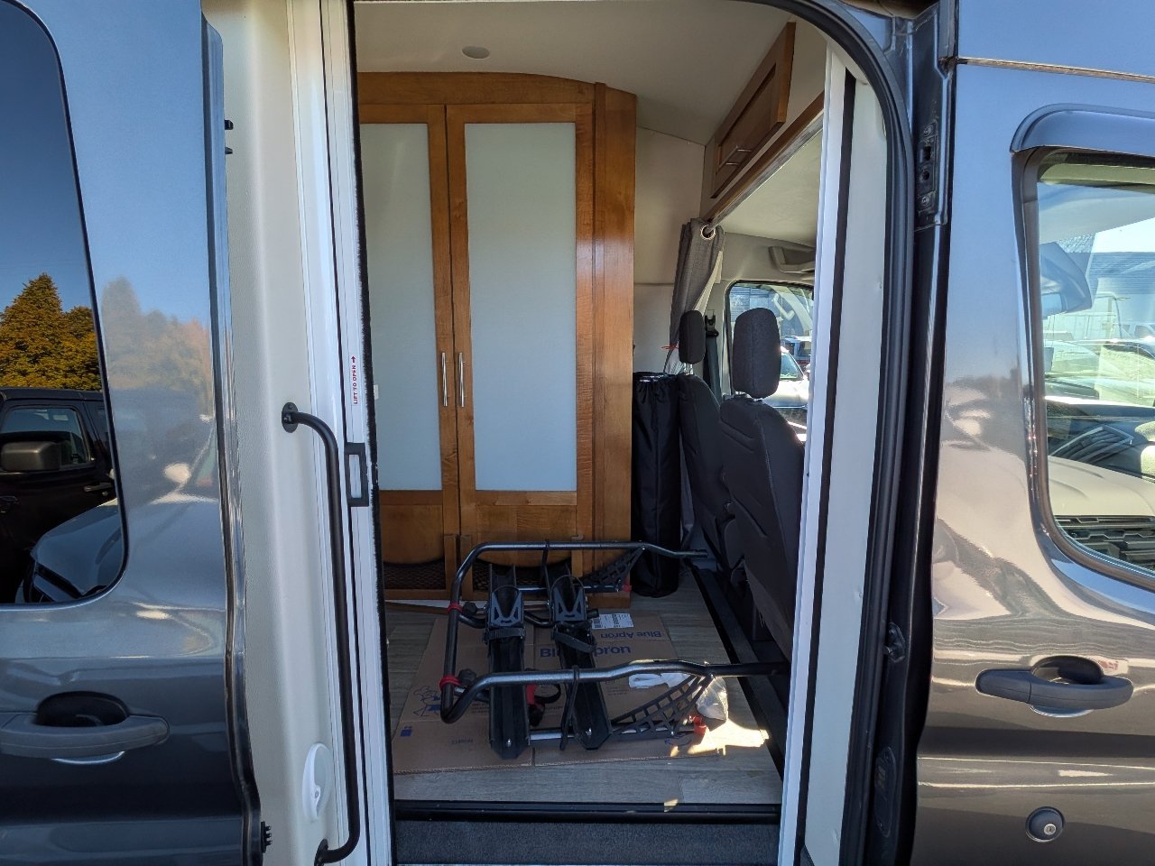 Used 2018 Ford Transit 350 XLT RWD image 14