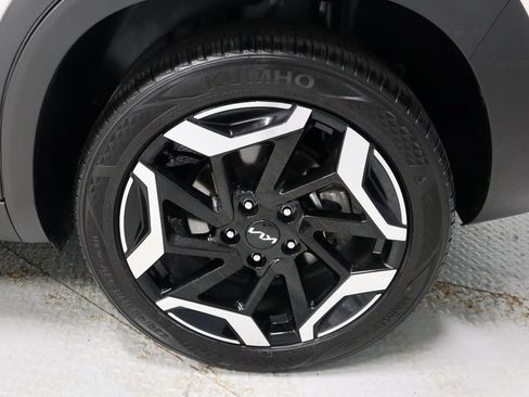 Used 2025 Kia Seltos SX w/ SX Sunroof Package AWD/4WD image 20