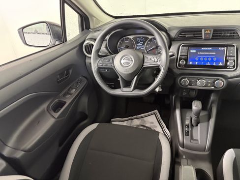 Used 2025 Nissan Versa S w/ Electronics Package image 29