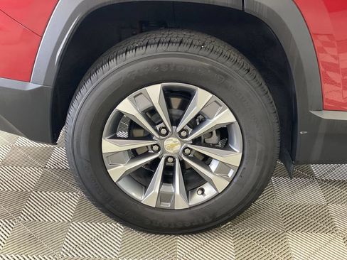 Used 2025 Chevrolet Equinox LT FWD image 38