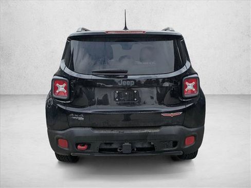 Used 2016 Jeep Renegade Trailhawk w/ Premium Trailhawk Package AWD/4WD image 6