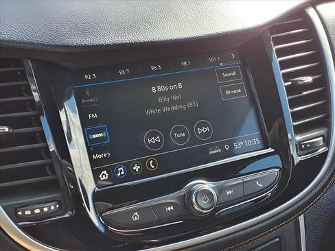 Used 2019 Chevrolet Trax LT w/ LT Convenience Package image 8