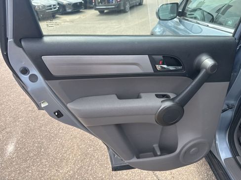 Used 2011 Honda CR-V LX image 17