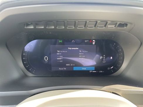 New 2026 Volvo XC90 B6 Ultra image 17