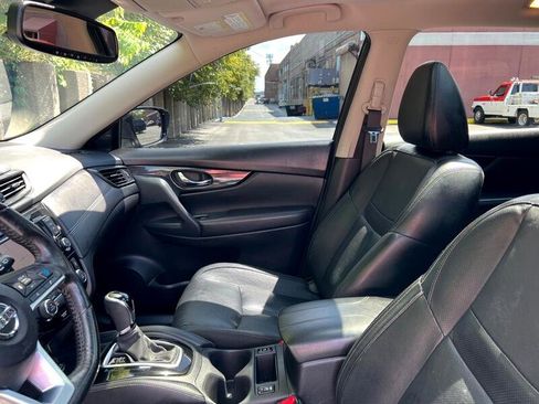 Used 2018 Nissan Rogue SL w/ Premium Package image 17