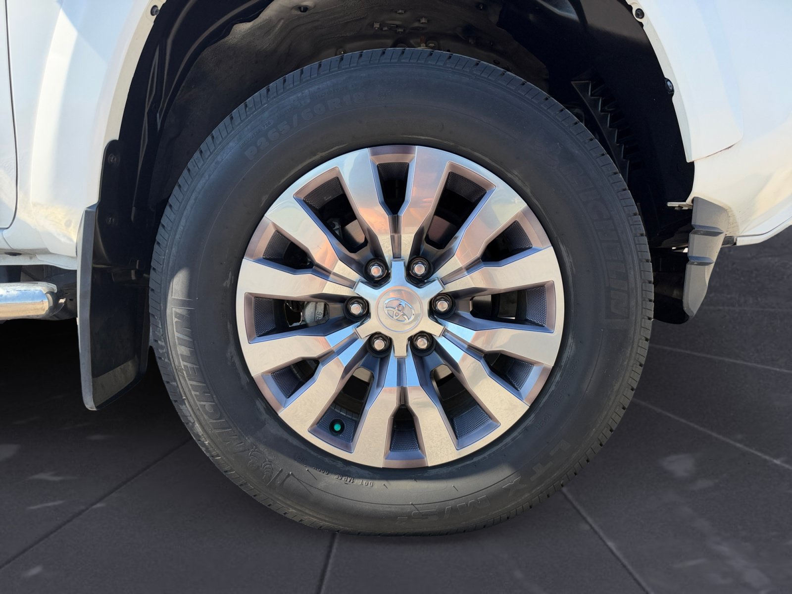 Used 2022 Toyota Tacoma Limited AWD/4WD image 14