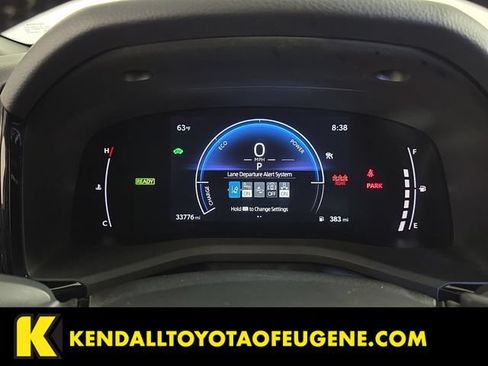 Used 2025 Toyota Camry SE FWD image 16