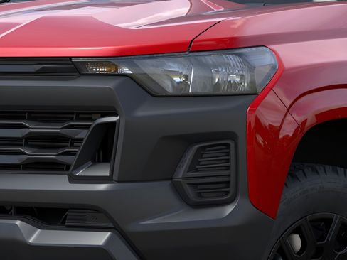 Used 2026 Chevrolet Colorado W/T AWD/4WD image 10