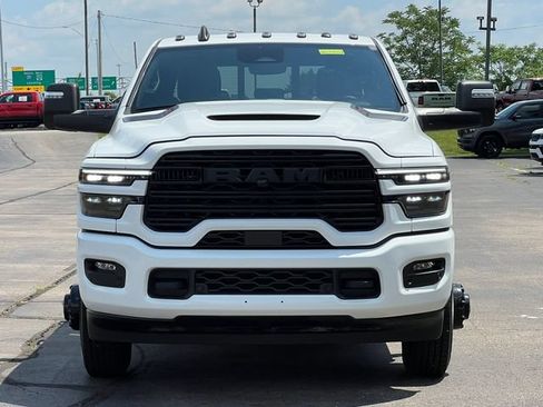 Used 2025 RAM 3500 Laramie AWD/4WD image 50
