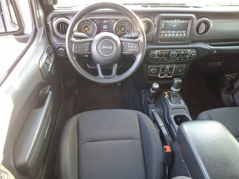 Used 2022 Jeep Wrangler Unlimited Sport S image 12