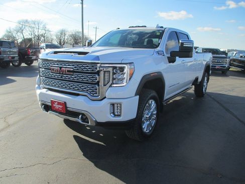 Used 2023 GMC Sierra 3500 Denali w/ Denali Ultimate Package image 11