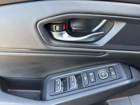 Certified 2025 Honda Accord SE image 13