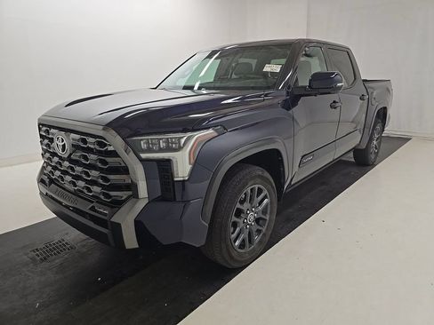 Used 2023 Toyota Tundra Platinum AWD/4WD image 3