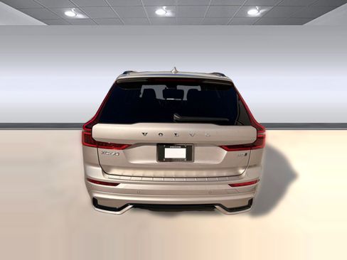 Used 2026 Volvo XC60 B5 Plus w/ Protection Package Premier AWD/4WD image 10