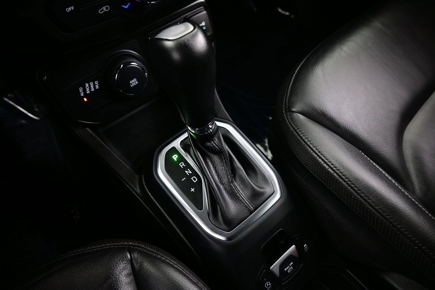 Used 2023 Jeep Renegade Limited AWD/4WD image 25