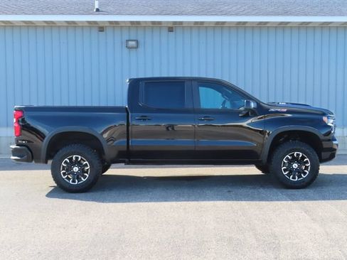 Used 2023 Chevrolet Silverado 1500 ZR2 AWD/4WD image 2