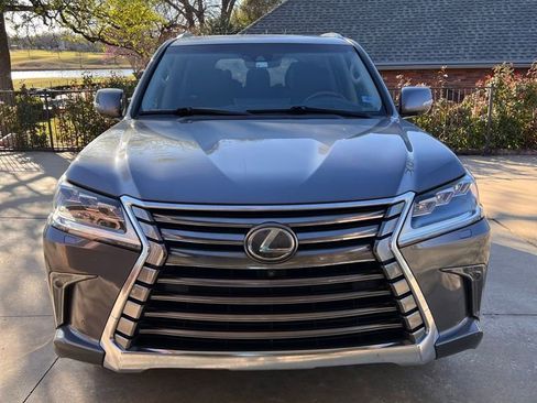 Used 2017 Lexus LX 570 4WD w/ Luxury Package image 1