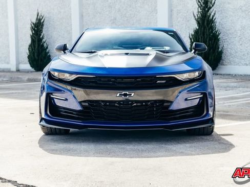 Used 2019 Chevrolet Camaro SS image 15