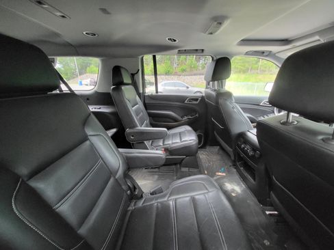Used 2020 GMC Yukon XL Denali AWD/4WD image 9