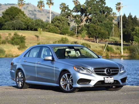 Used 2014 Mercedes-Benz E 350 Sedan image 2