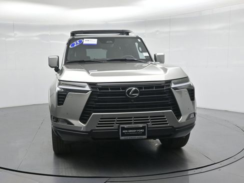 Used 2025 Lexus GX 550 w/ Accessory Package (2T) image 56