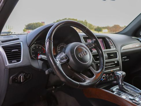 Used 2014 Audi Q5 3.0T Premium Plus image 25