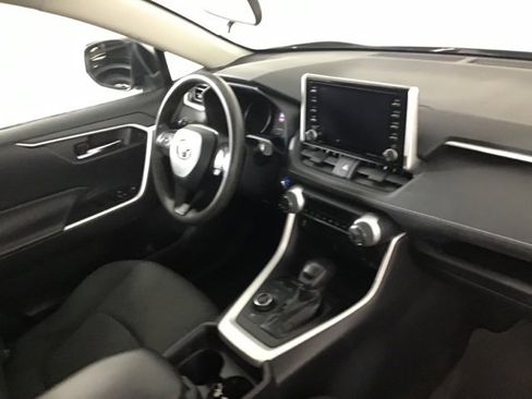 Used 2021 Toyota RAV4 XLE image 22