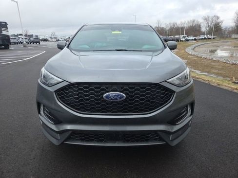 Used 2022 Ford Edge ST-Line w/ Class II Trailer Tow Package image 3