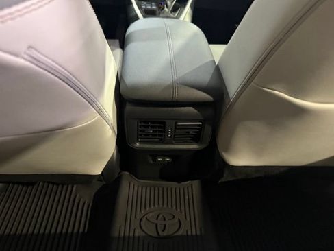 Used 2023 Toyota RAV4 XLE Premium AWD/4WD image 30