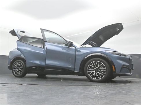 Certified 2024 Ford Mustang Mach-E Premium image 52