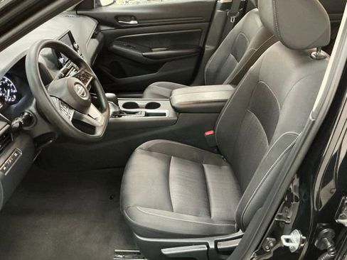 Used 2022 Nissan Altima 2.5 S FWD image 12