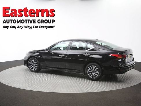 Used 2023 Nissan Altima 2.5 SV w/ SV Premium Package AWD/4WD image 65