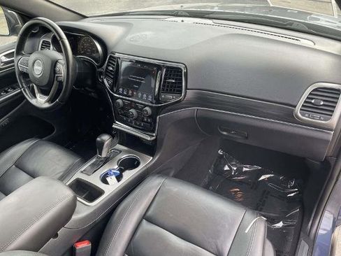 Used 2020 Jeep Grand Cherokee Limited image 31